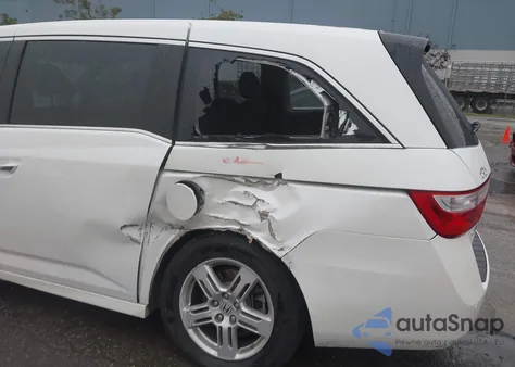 2012 Honda Odyssey Touring/Touring Elite из США, поврежденный, VIN 5FNRL5H90CB095714